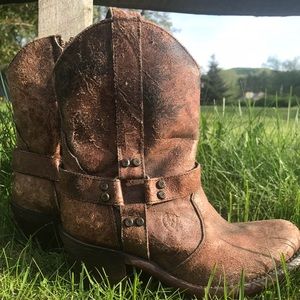 Ariat short harness boots